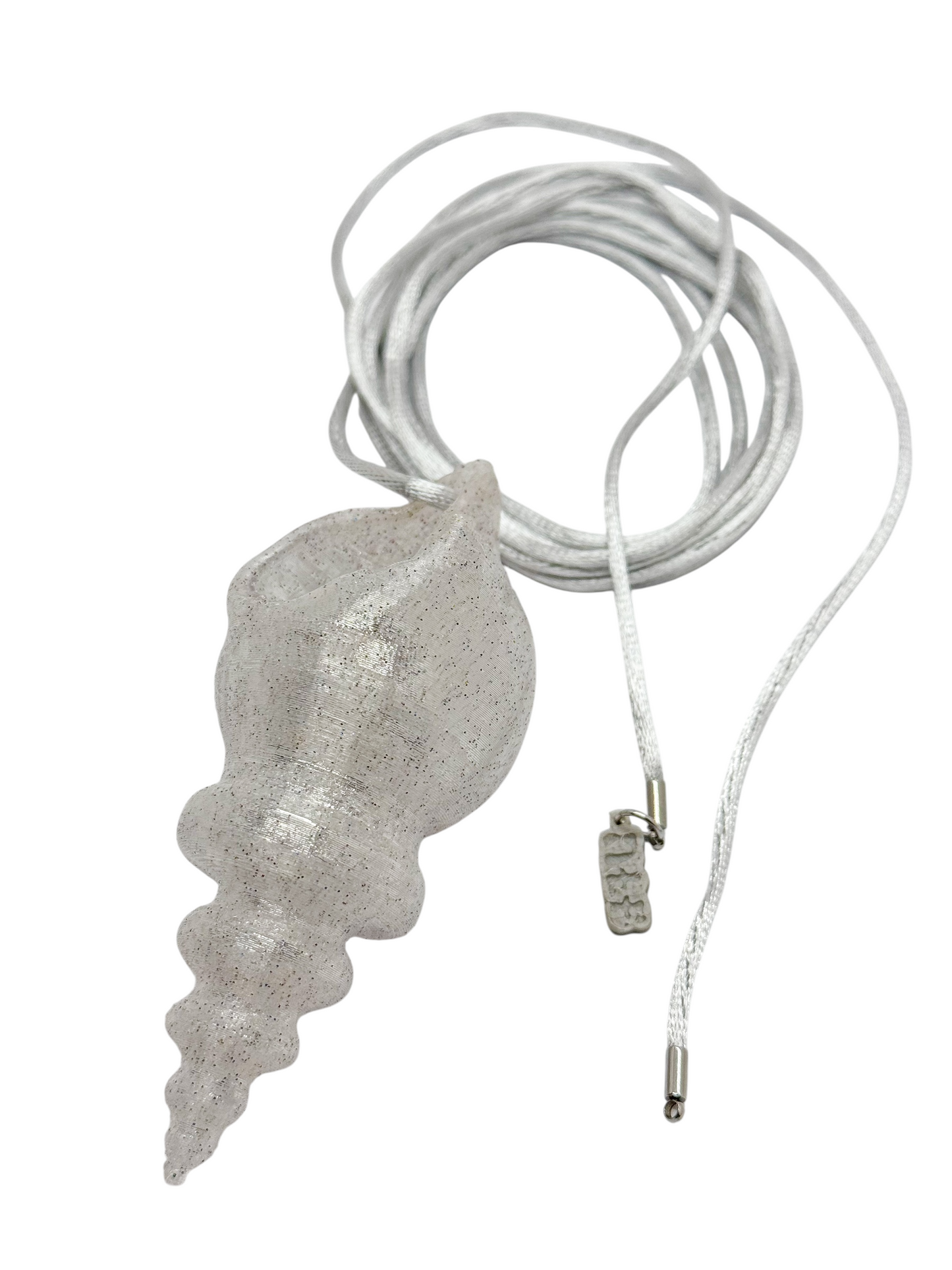 shell necklace