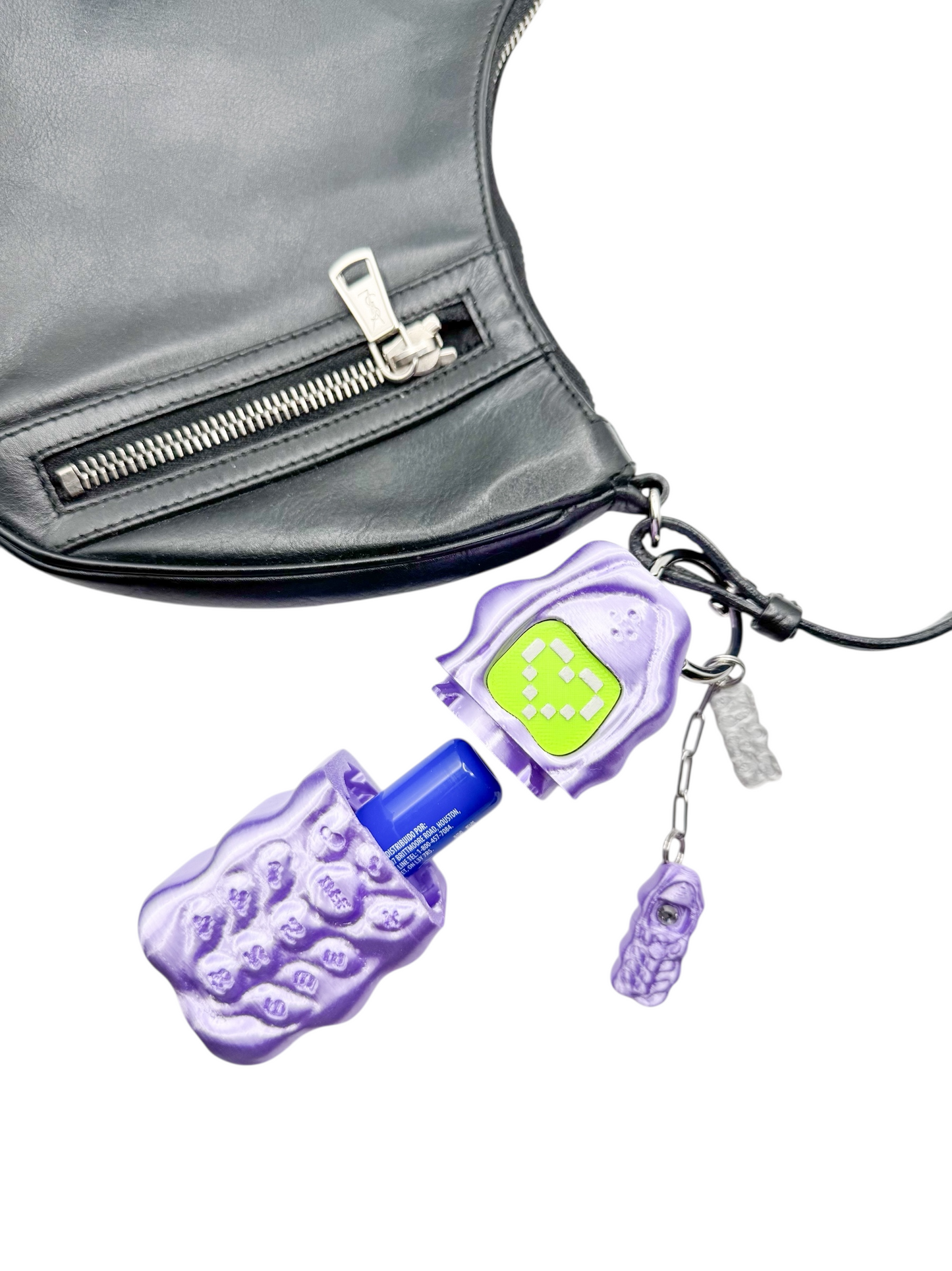 charm not a phone lila