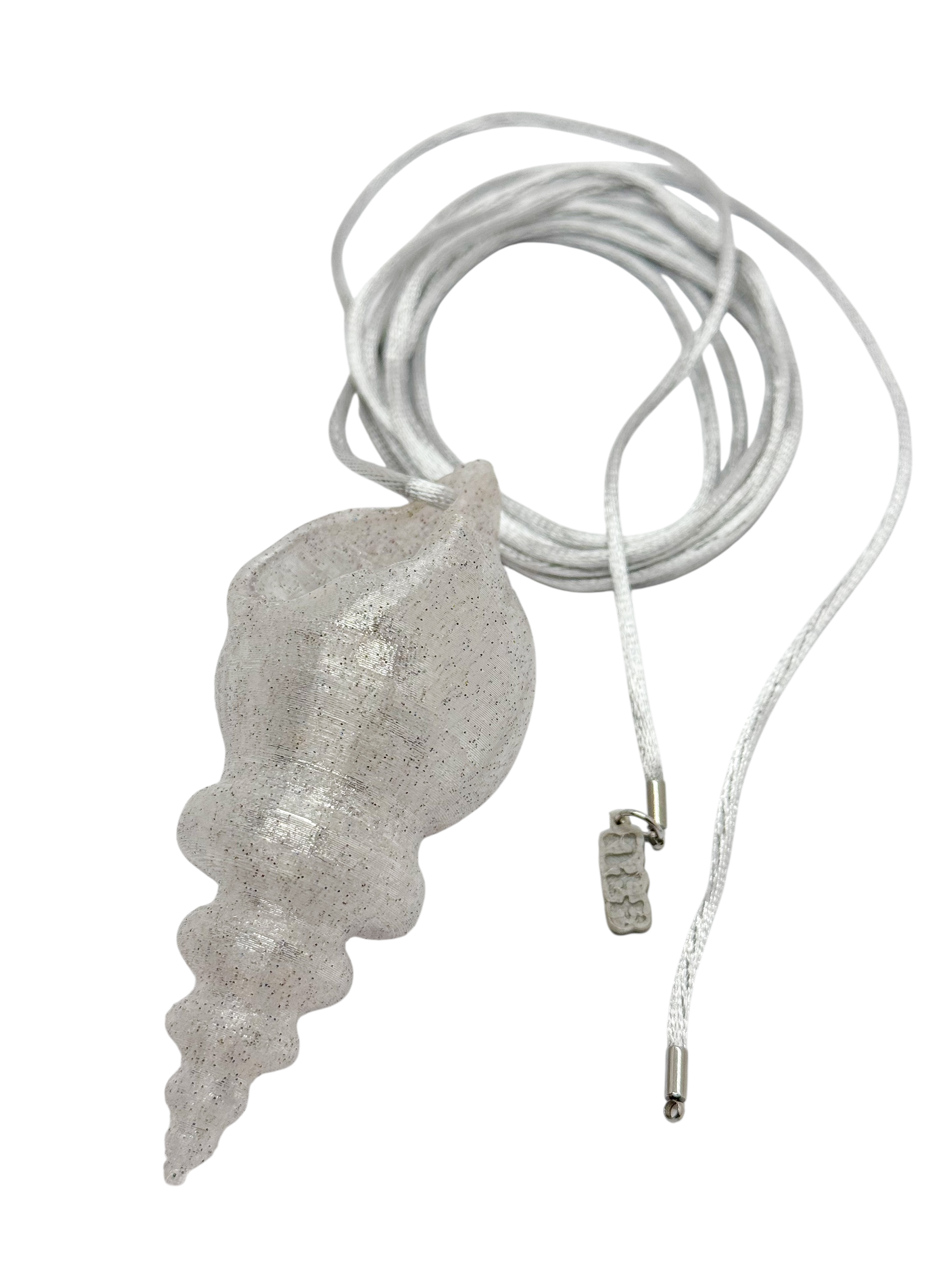 shell necklace