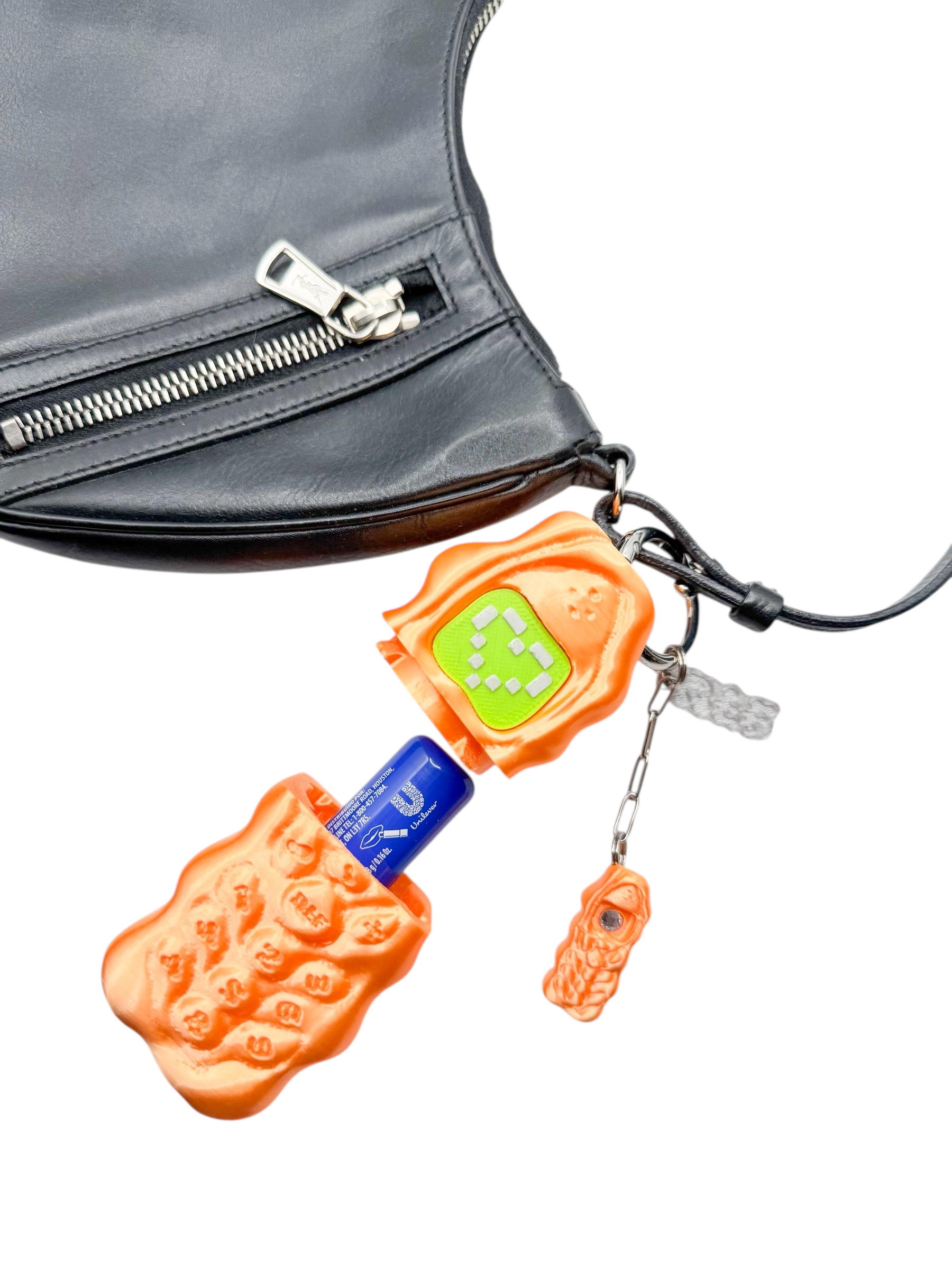 charm not a phone naranja
