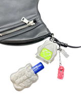 charm not a phone glitter plateado